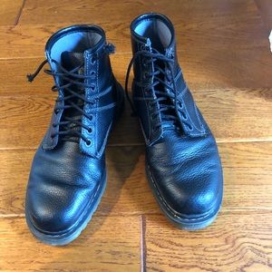 Dr. Martens black leather boot - men’s
